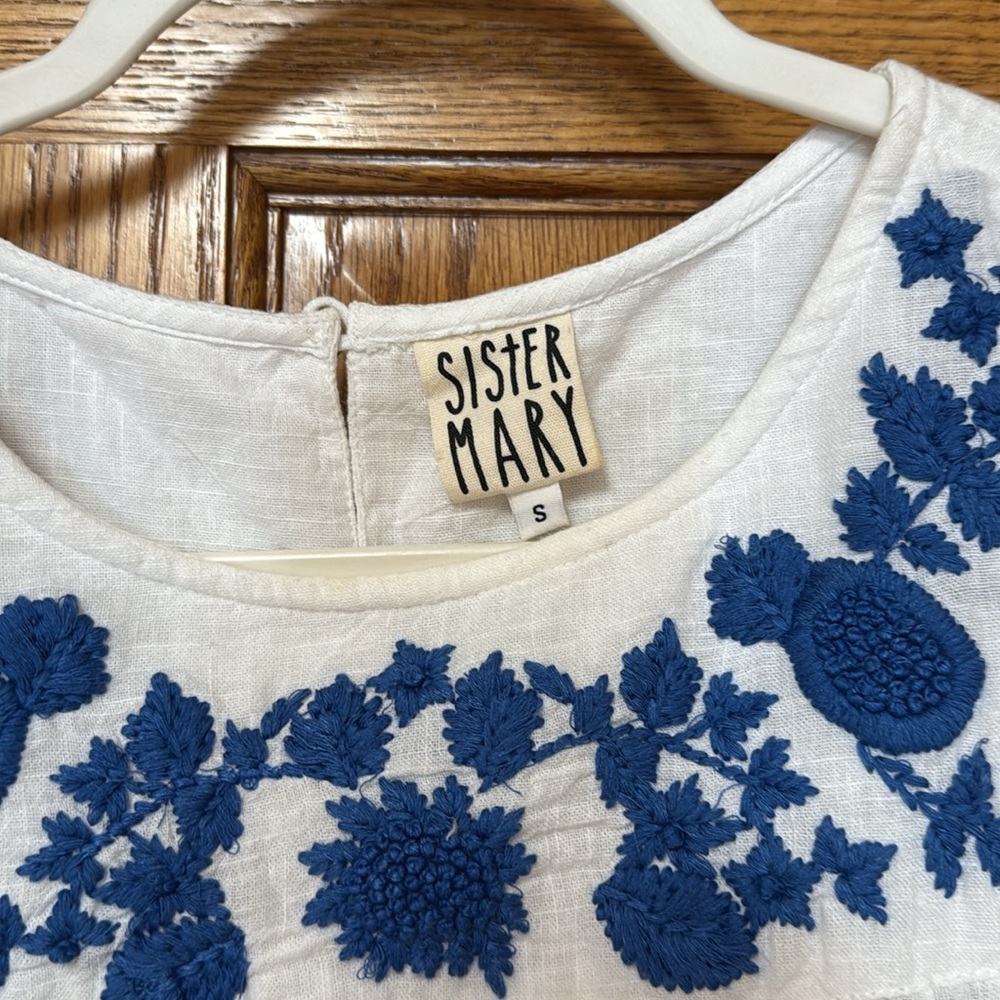 Sisley Floral Embroidered White and Blue Blouse - Picture 2 of 3